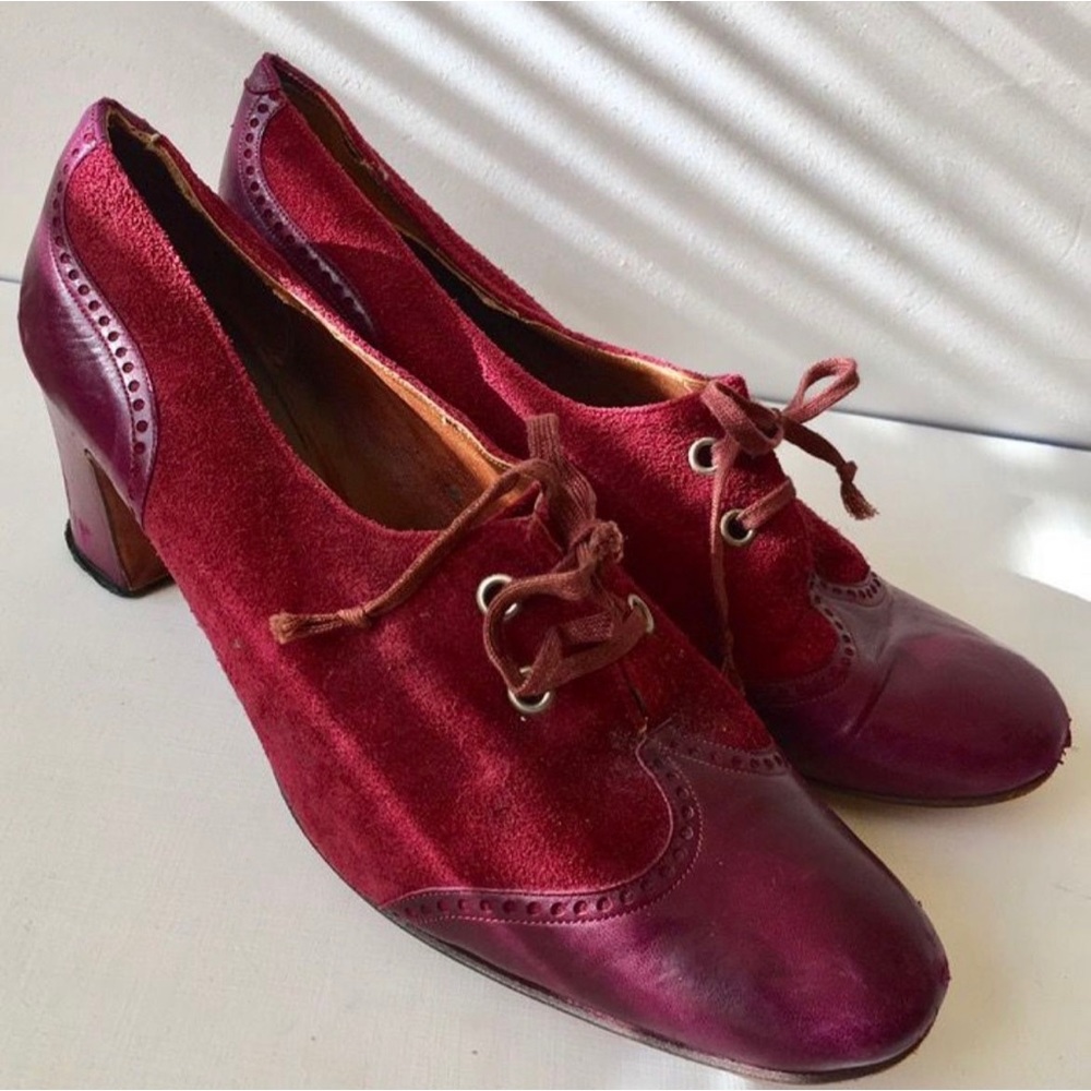 Vintage 1920s Brooklyn Burgandy Heel 7.5